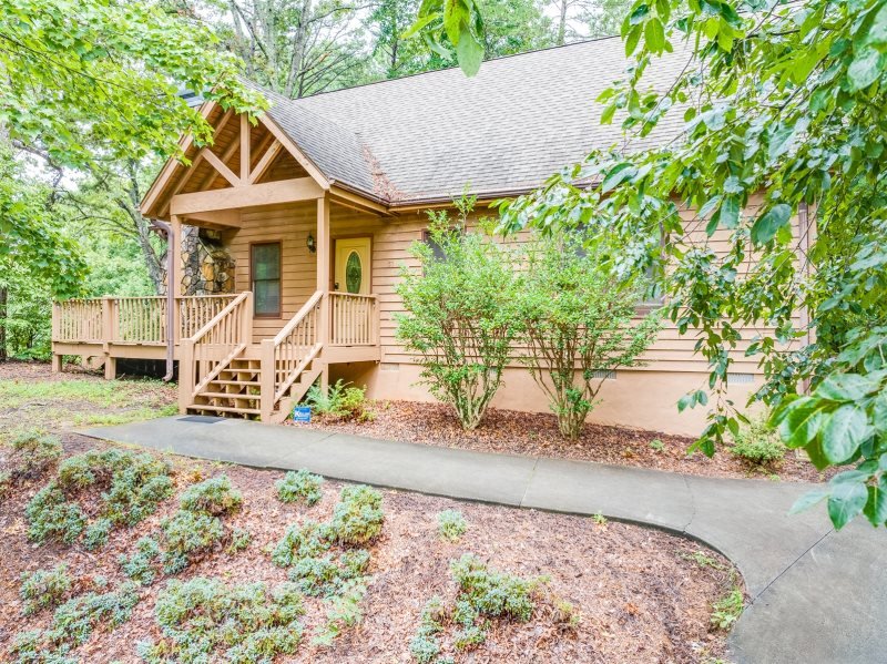 Helen Vacation Rental