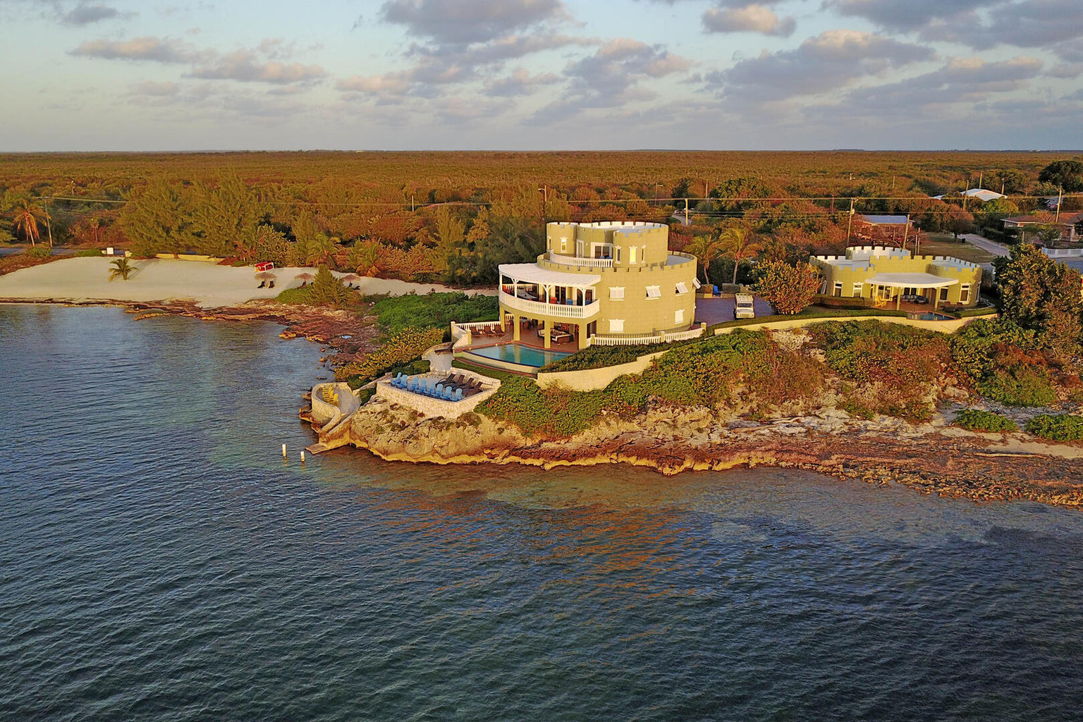 Gun Bay Vacation Rental