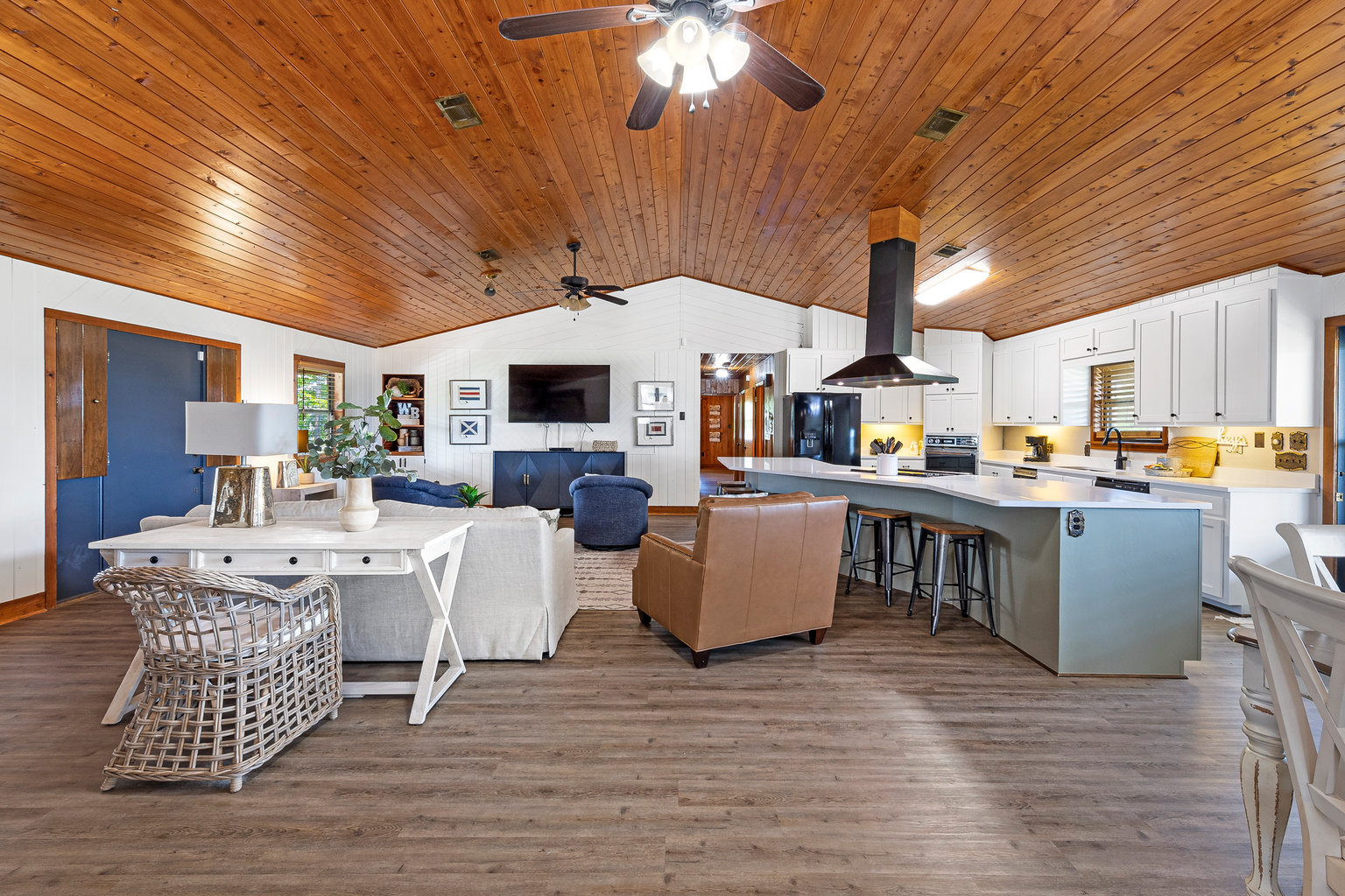 Elberta Vacation Rental