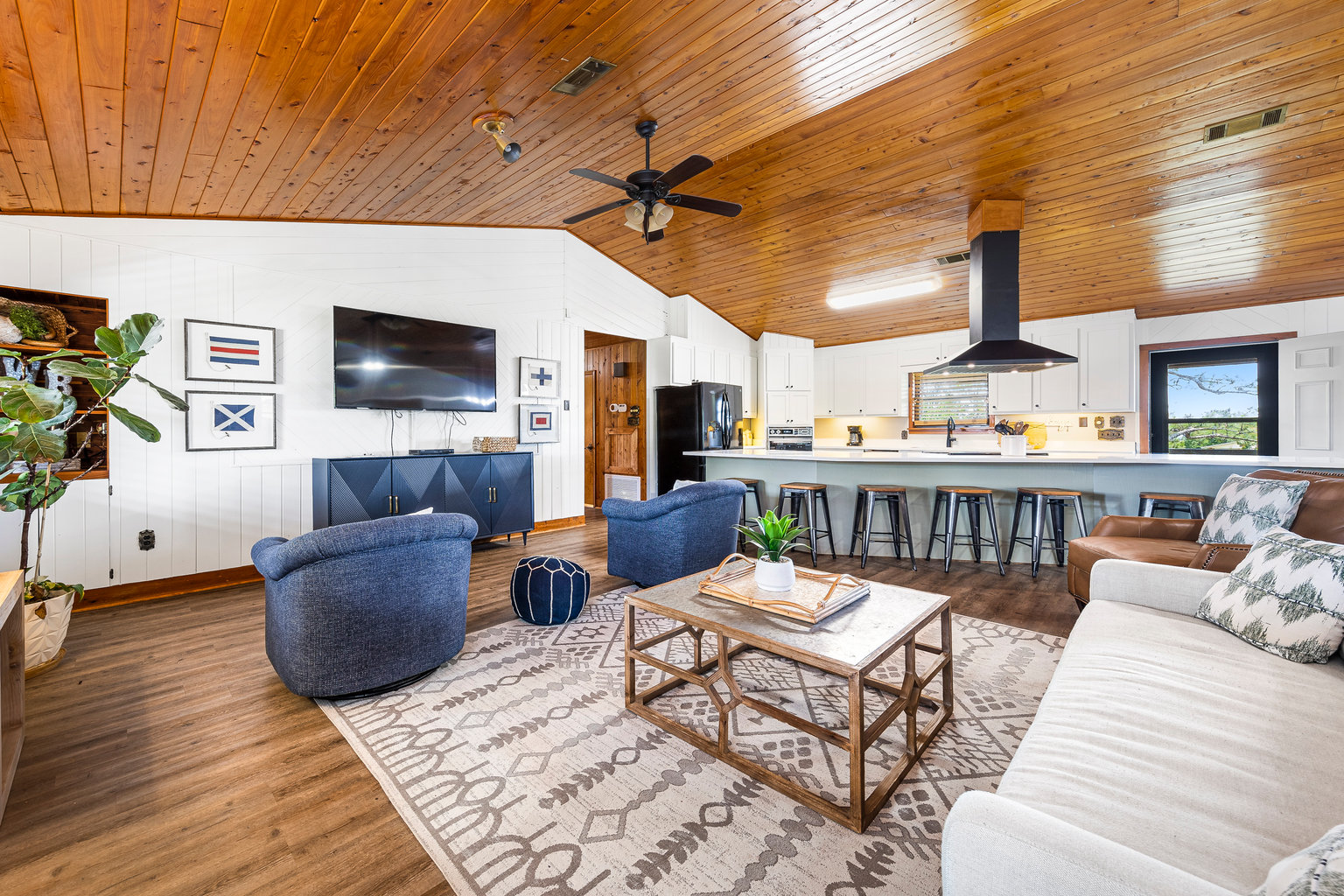 Elberta Vacation Rental