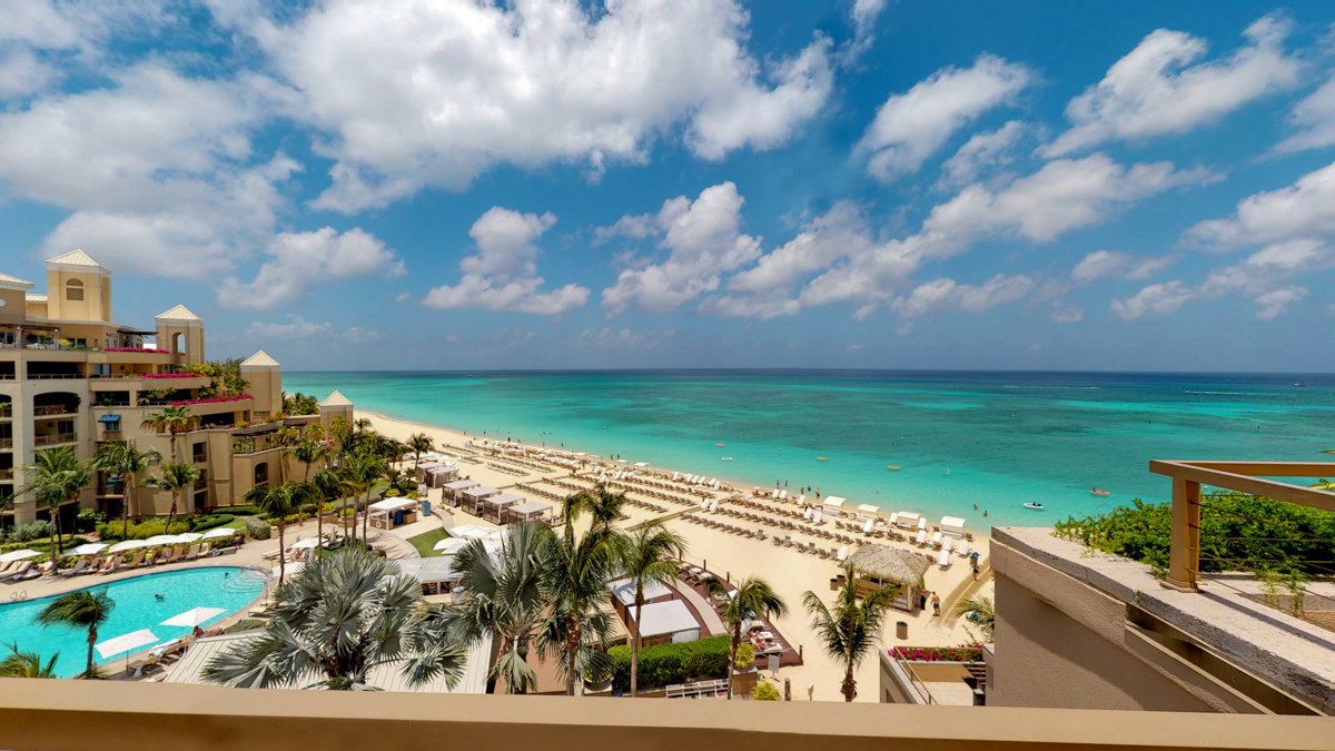 Seven Mile Beach Vacation Rental