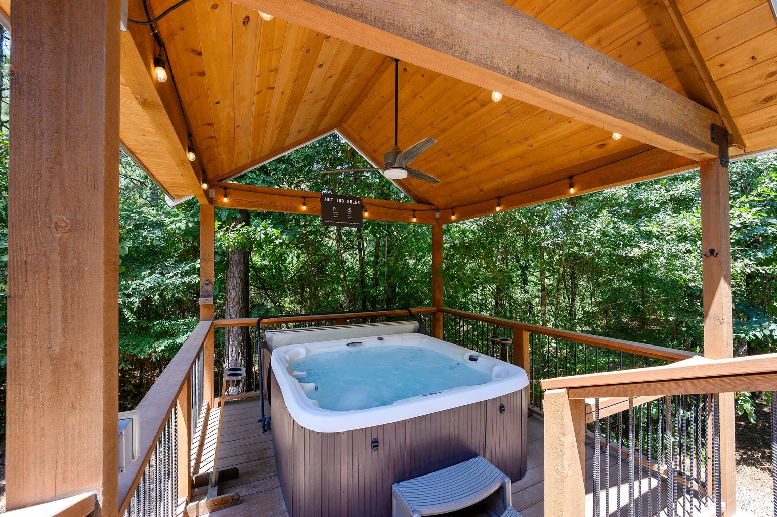 Hochatown Vacation Rental