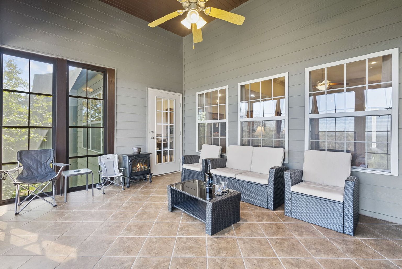 Reeds Spring Vacation Rental