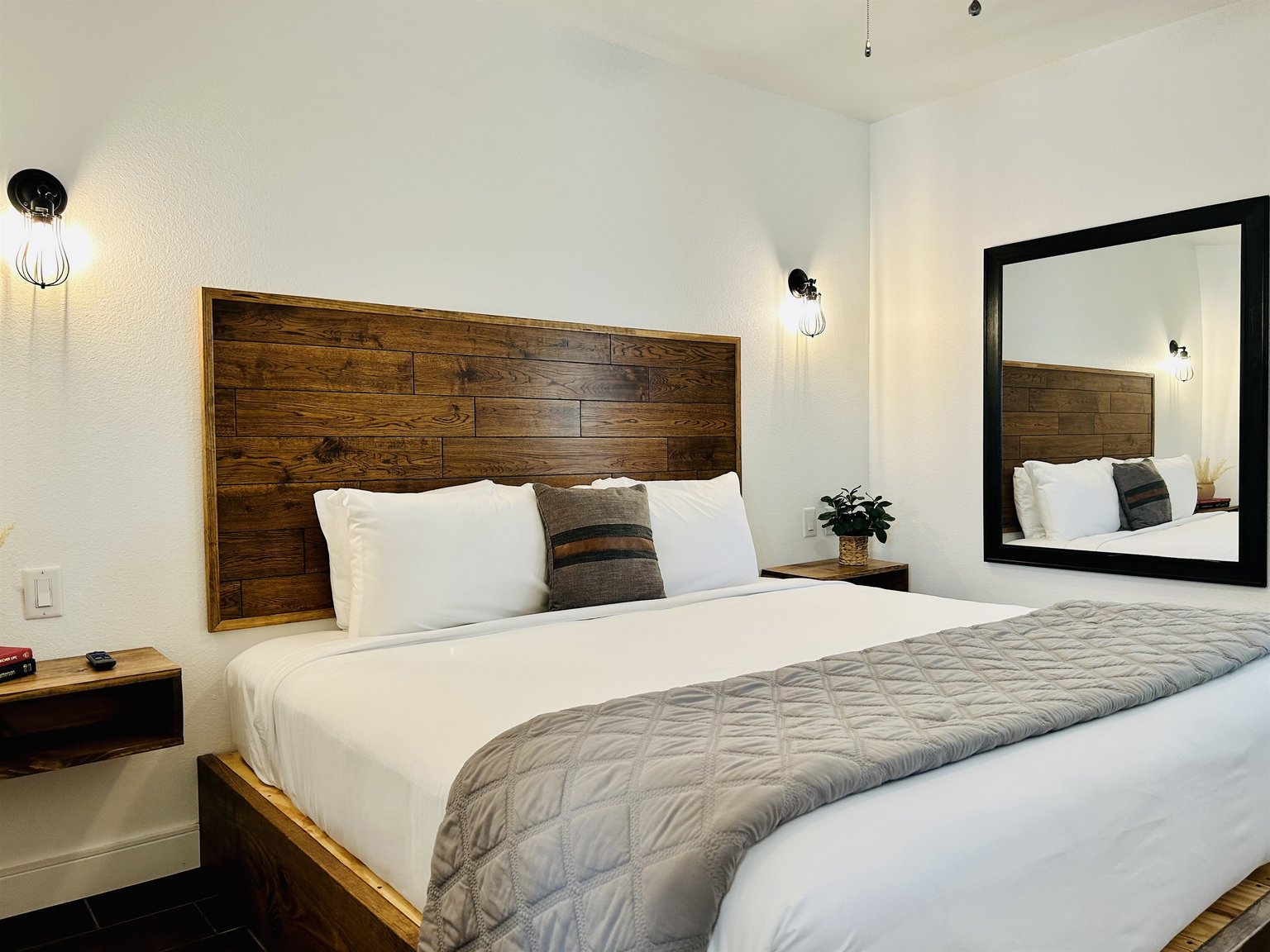 Grove Vacation Rental