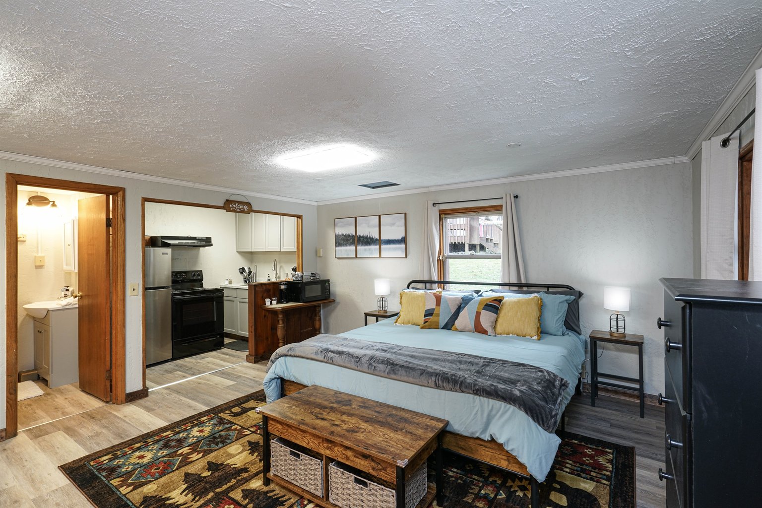 Elkins Vacation Rental