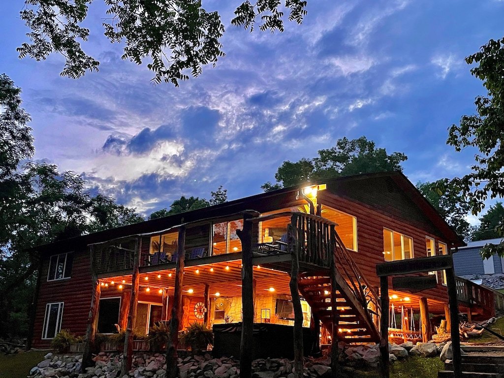 La Follette Vacation Rental