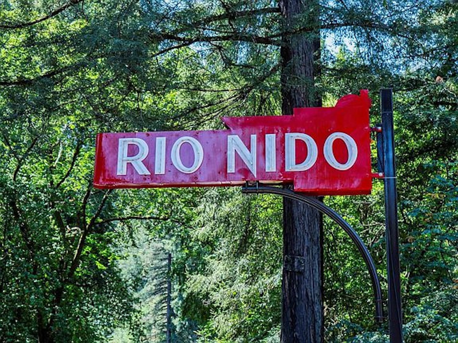 Rio Nido Vacation Rental