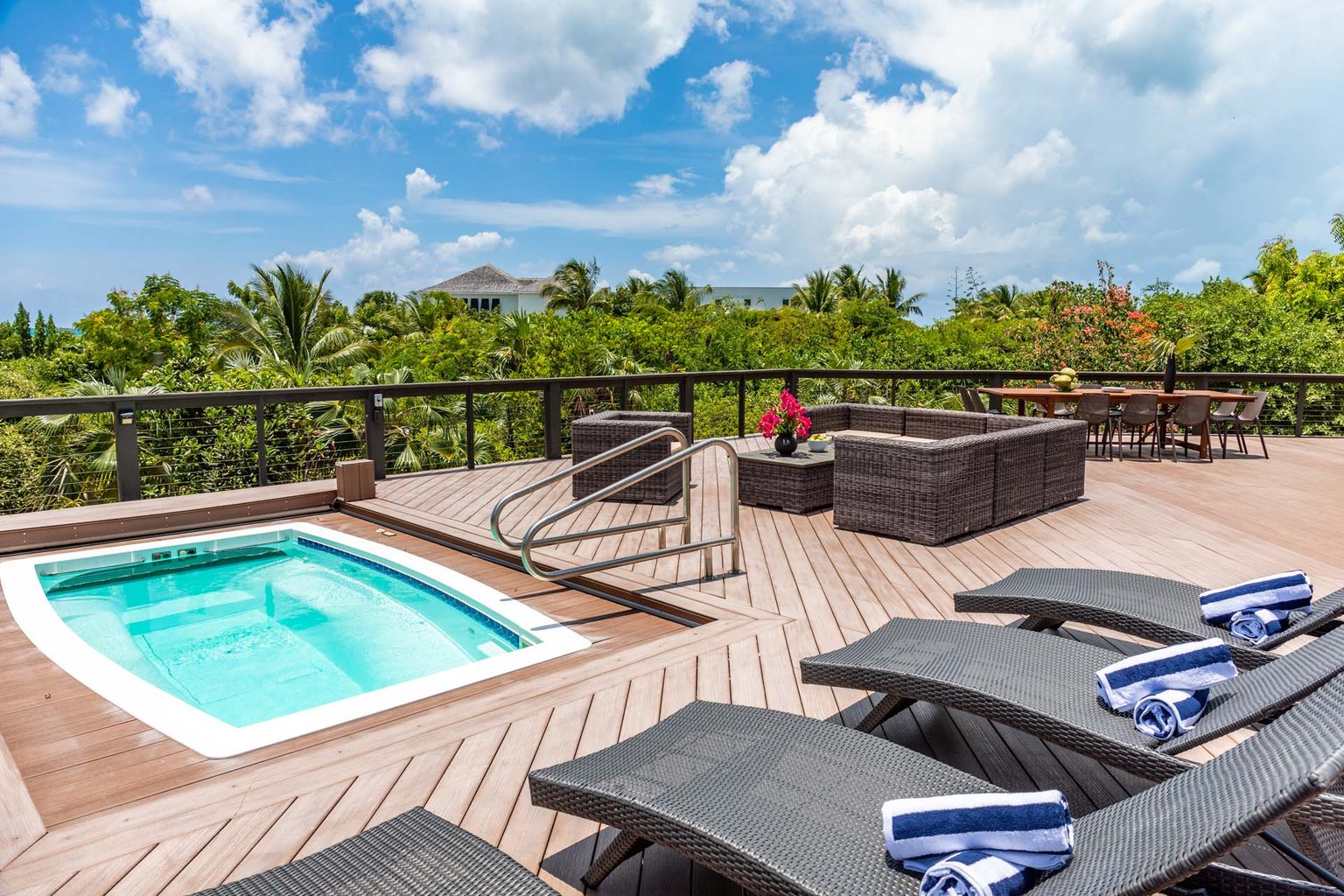 Grace Bay/ Beachside Vacation Rental