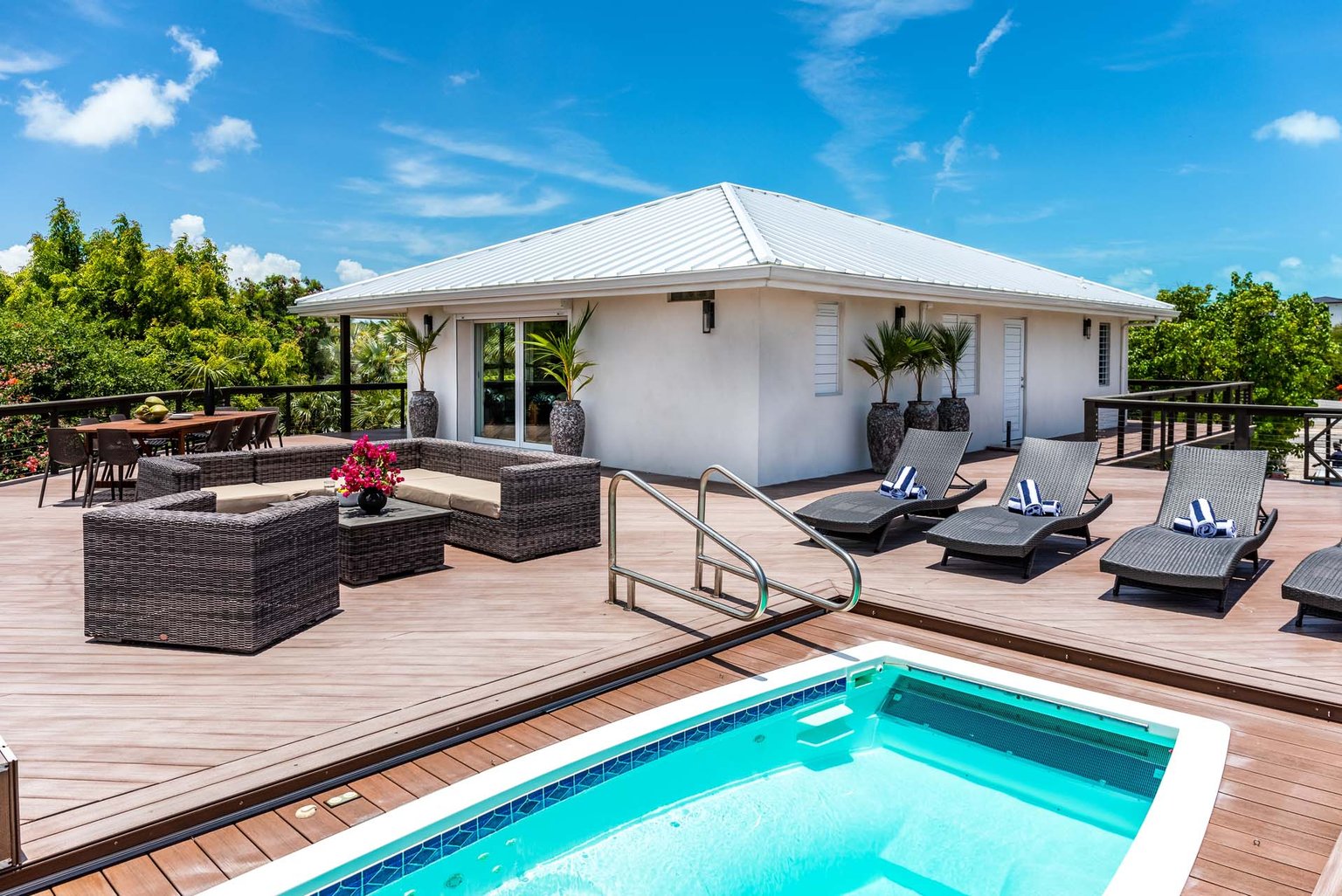 Grace Bay/ Beachside Vacation Rental