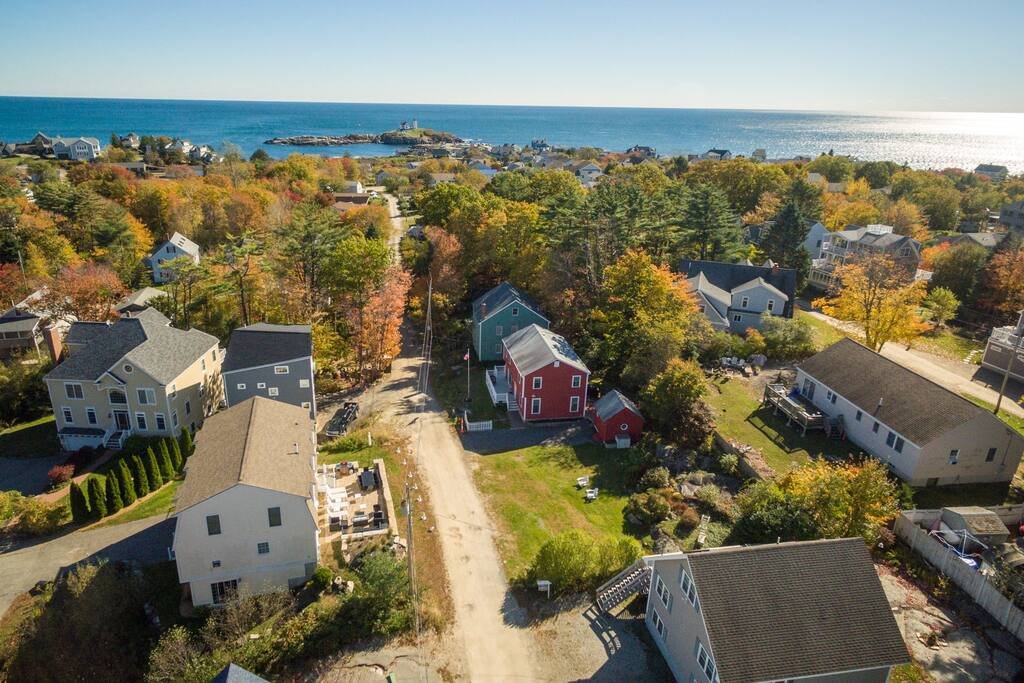 Nubble Peninsula Vacation Rental
