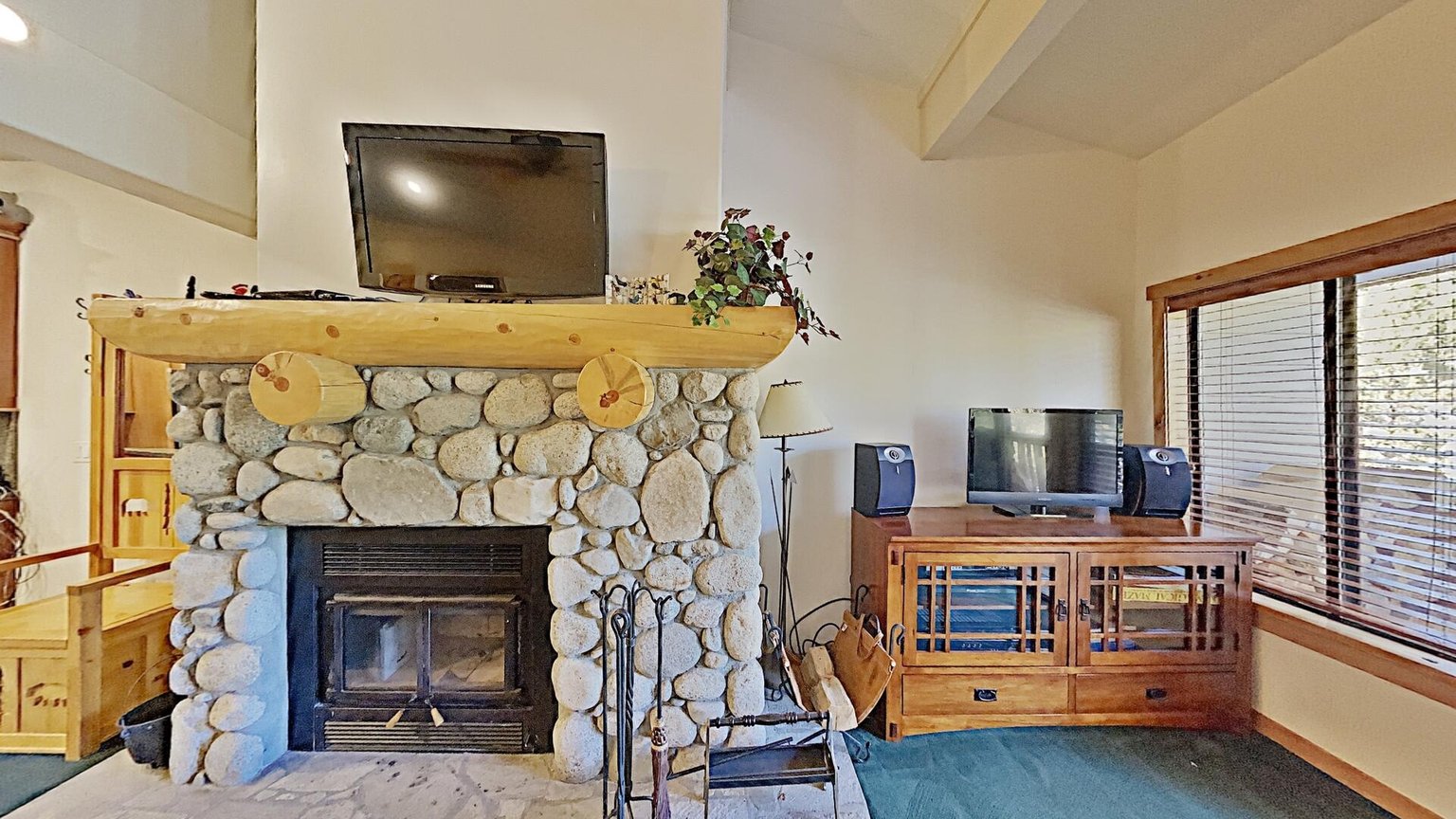 Mammoth Lakes Vacation Rental