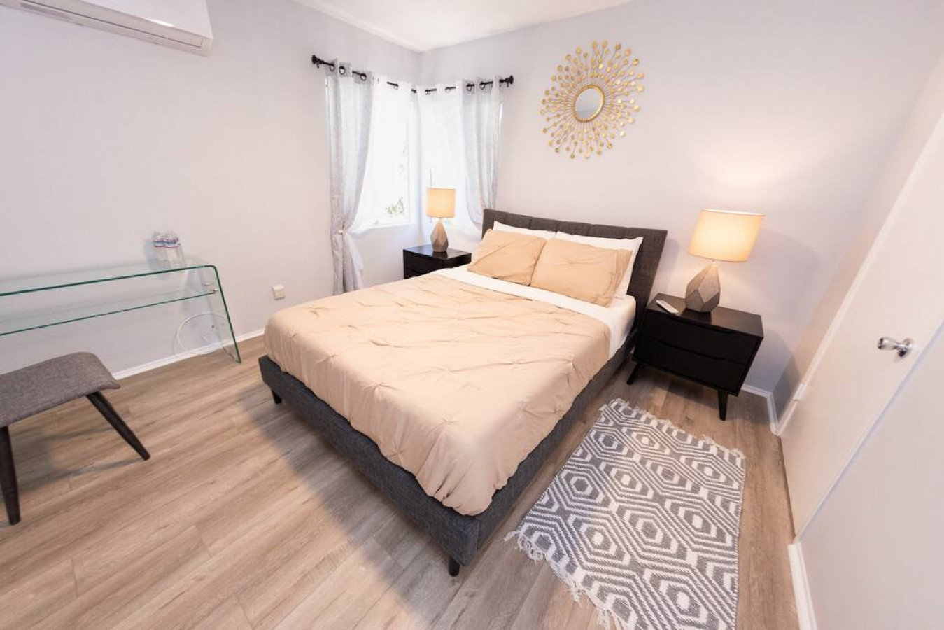 NORTH HOLLYWOOD Vacation Rental