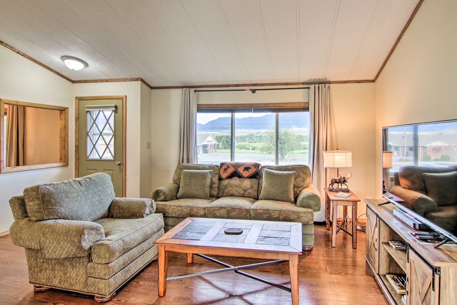 Emigrant Vacation Rental