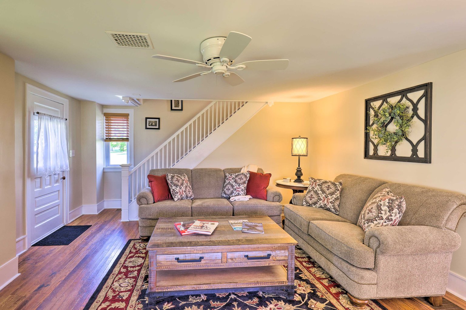 Hector Vacation Rental