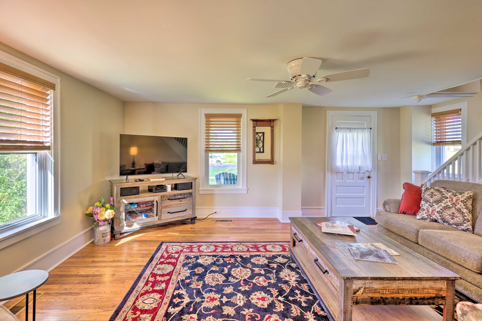 Hector Vacation Rental