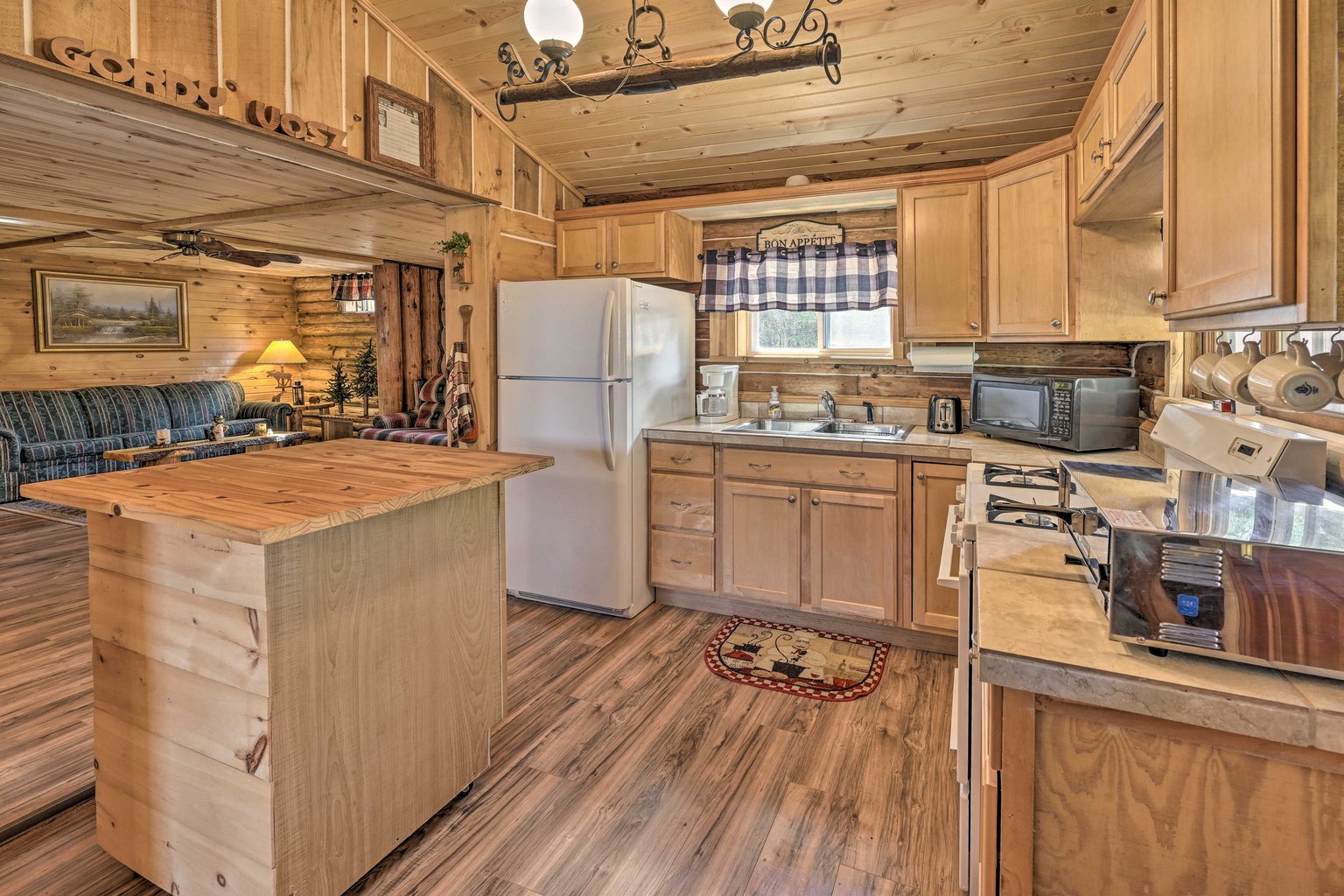 Arkdale Vacation Rental