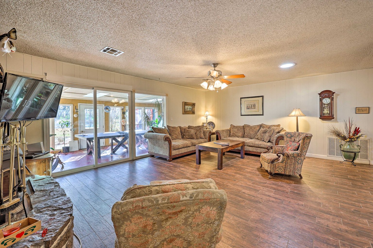 Rogers Vacation Rental