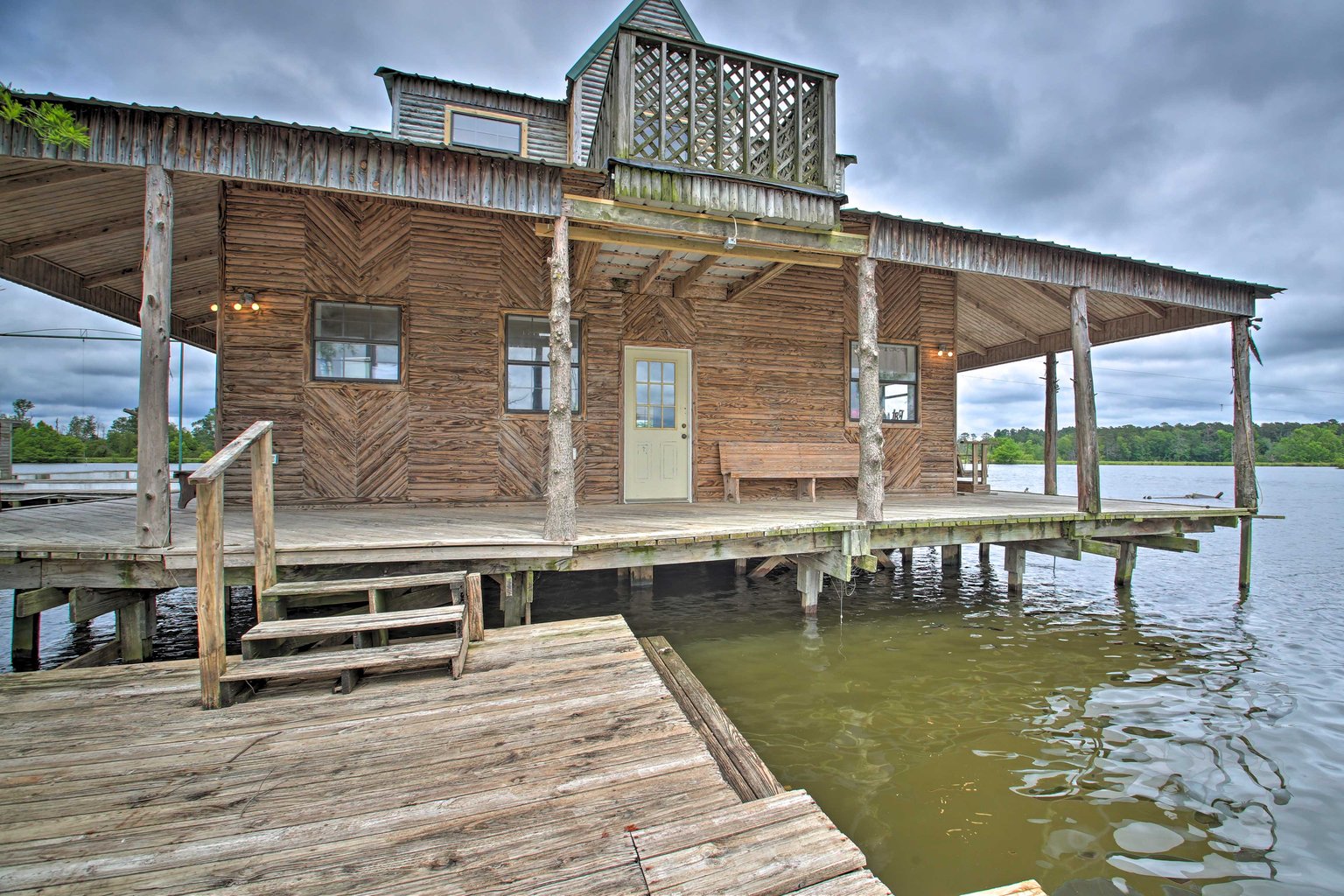 Rosston Vacation Rental