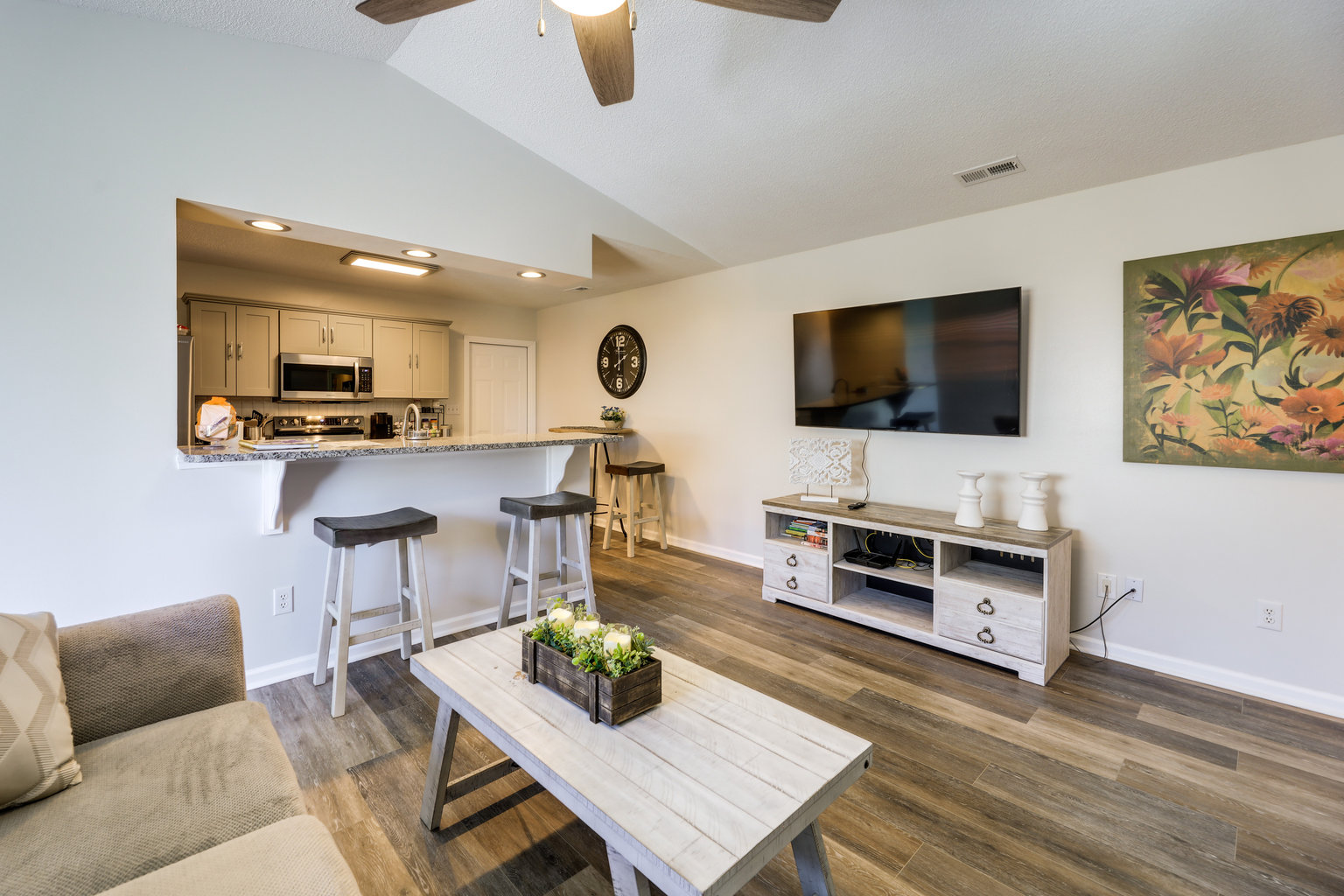 Hubert Vacation Rental