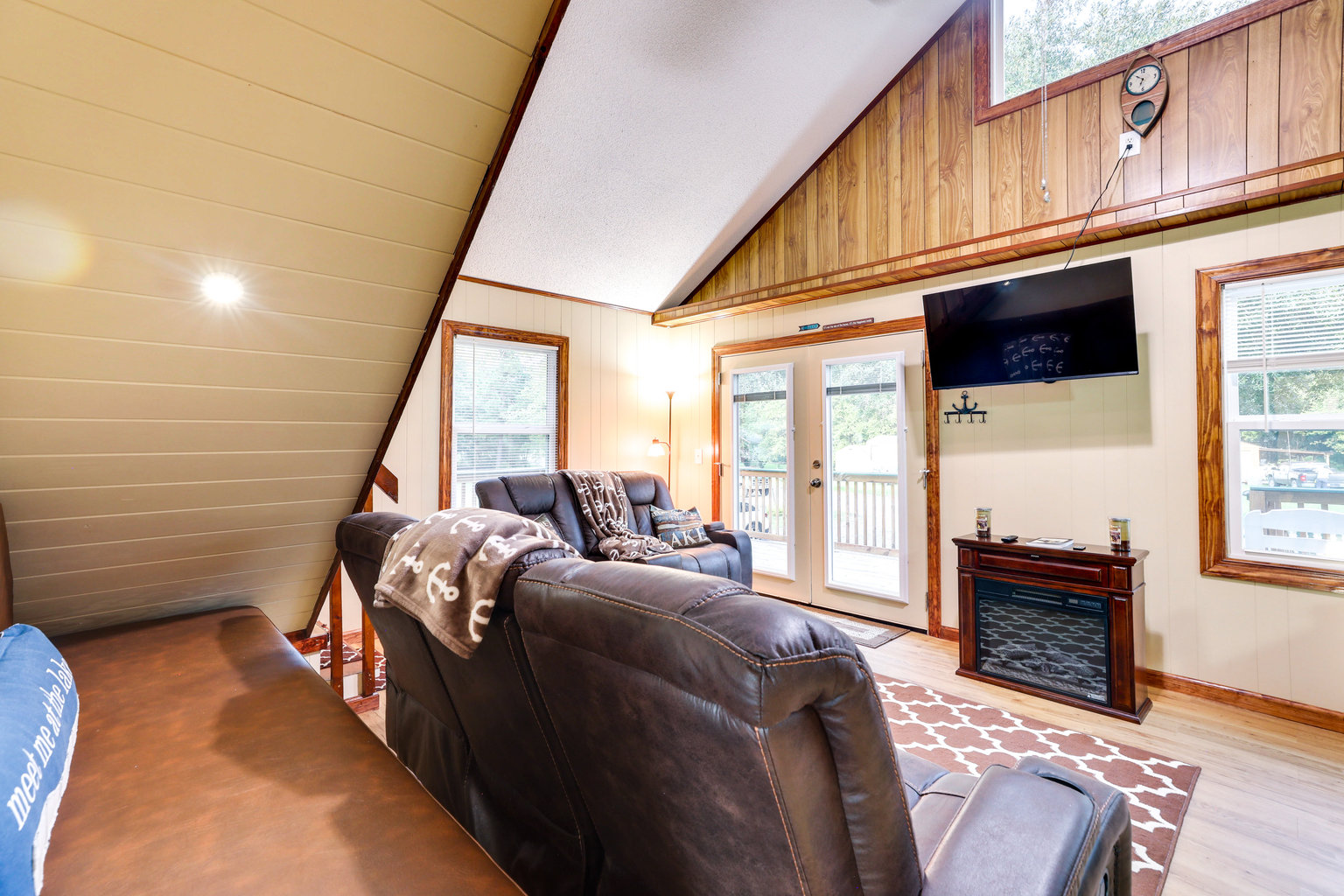 Bonneau Vacation Rental