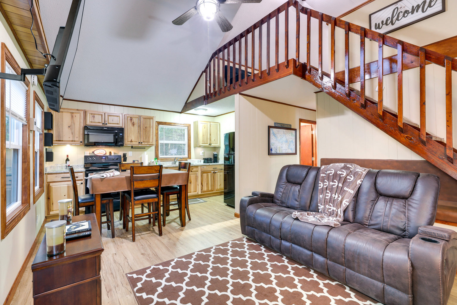 Bonneau Vacation Rental