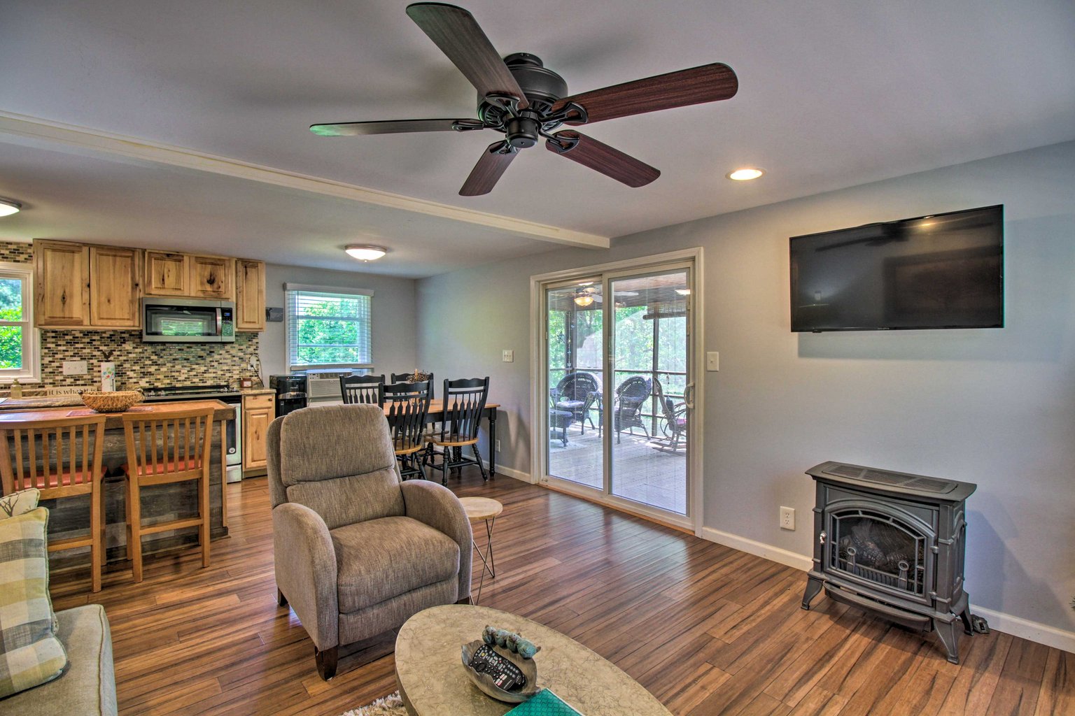 Eagle Rock Vacation Rental