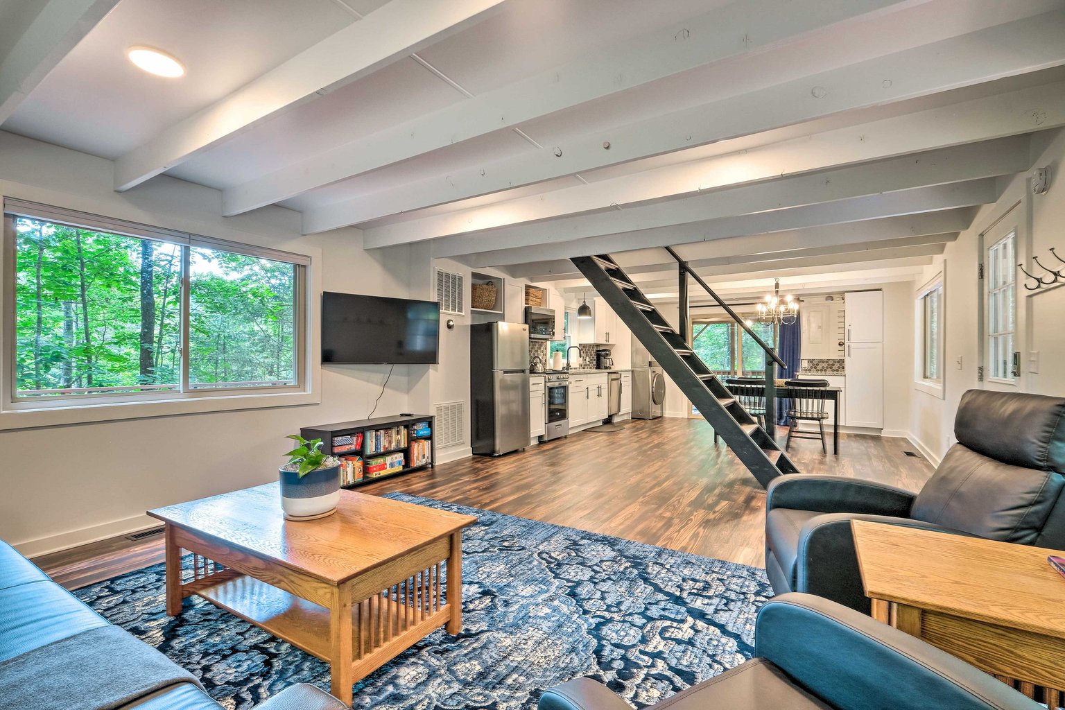 Broadway Vacation Rental