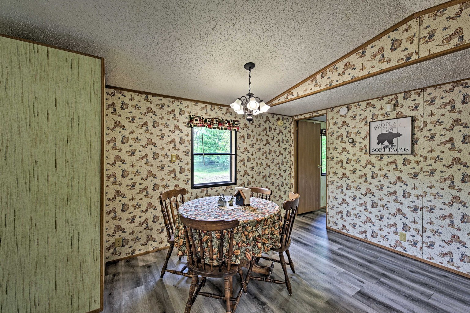 Arkdale Vacation Rental