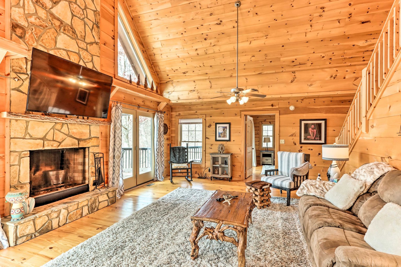 Warne Vacation Rental