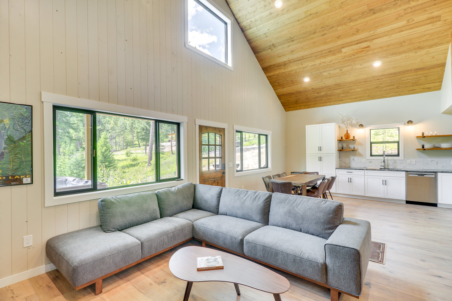 Lakeside Vacation Rental