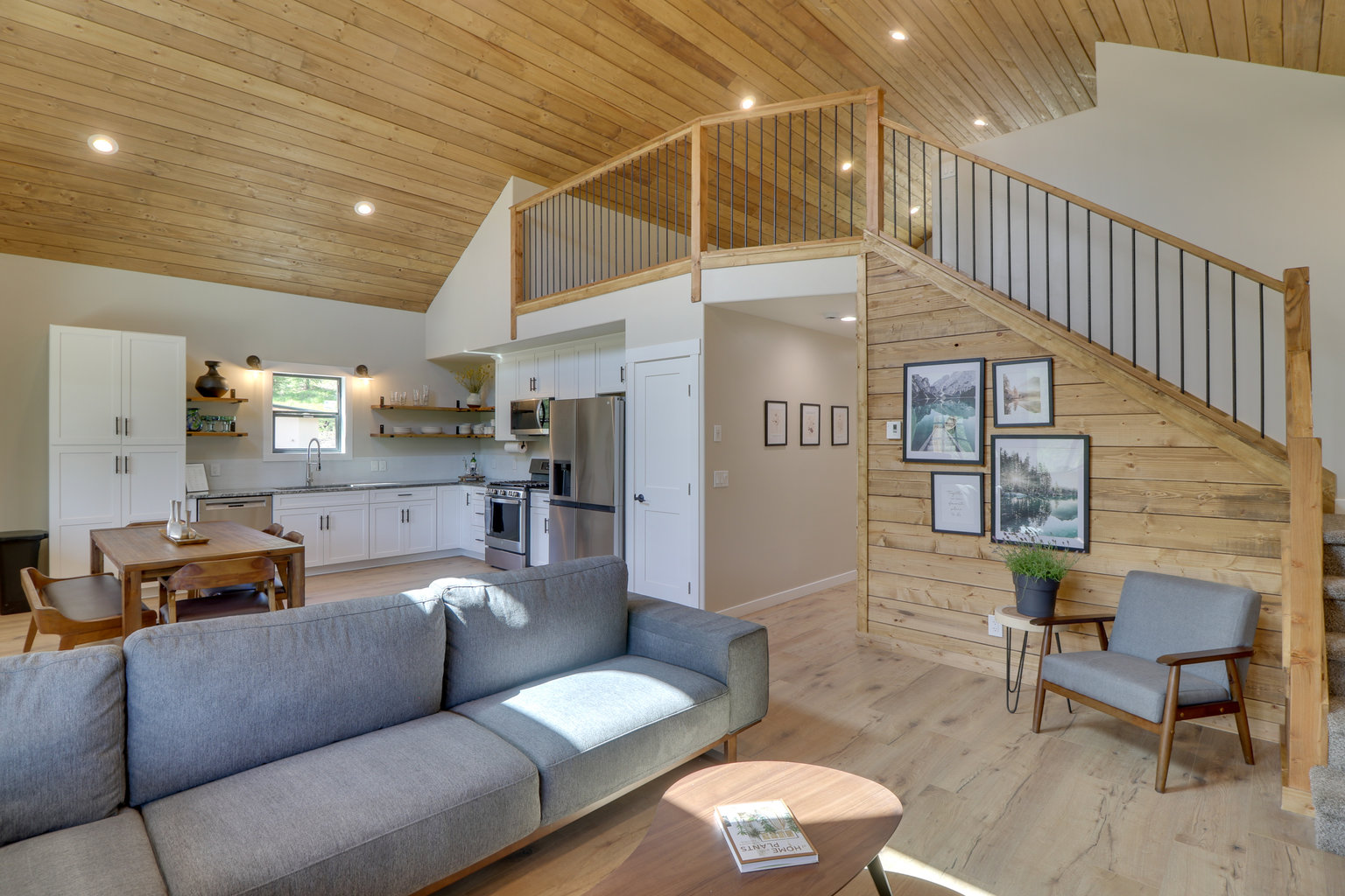 Lakeside Vacation Rental