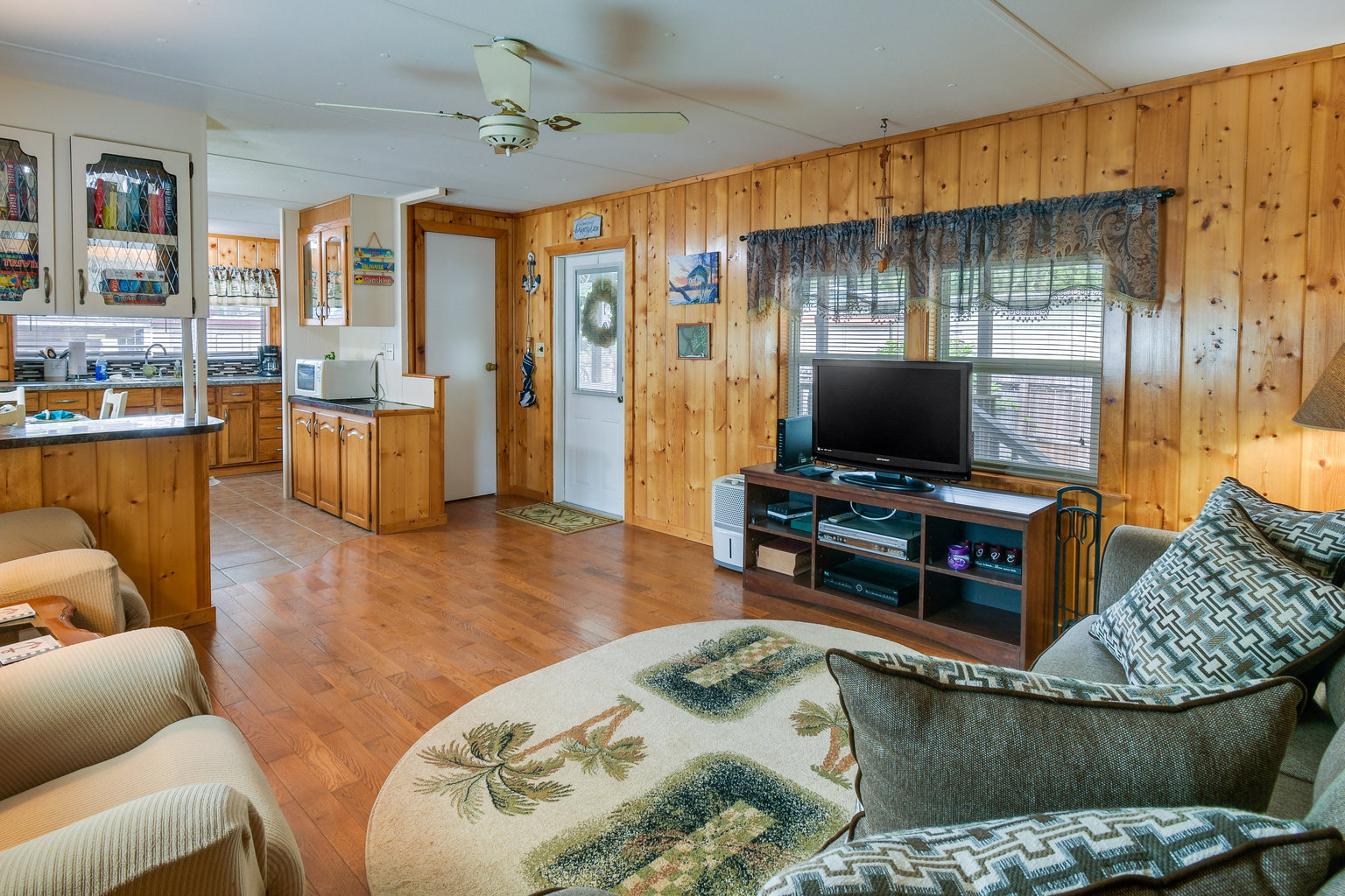 Satsuma Vacation Rental