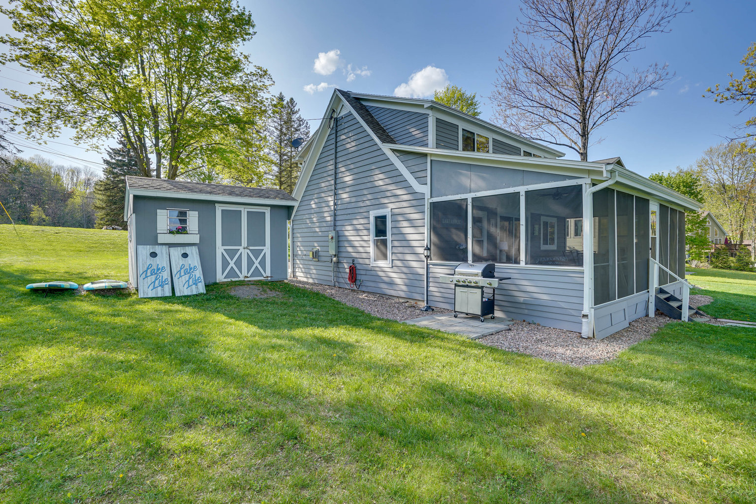 Tully Vacation Rental