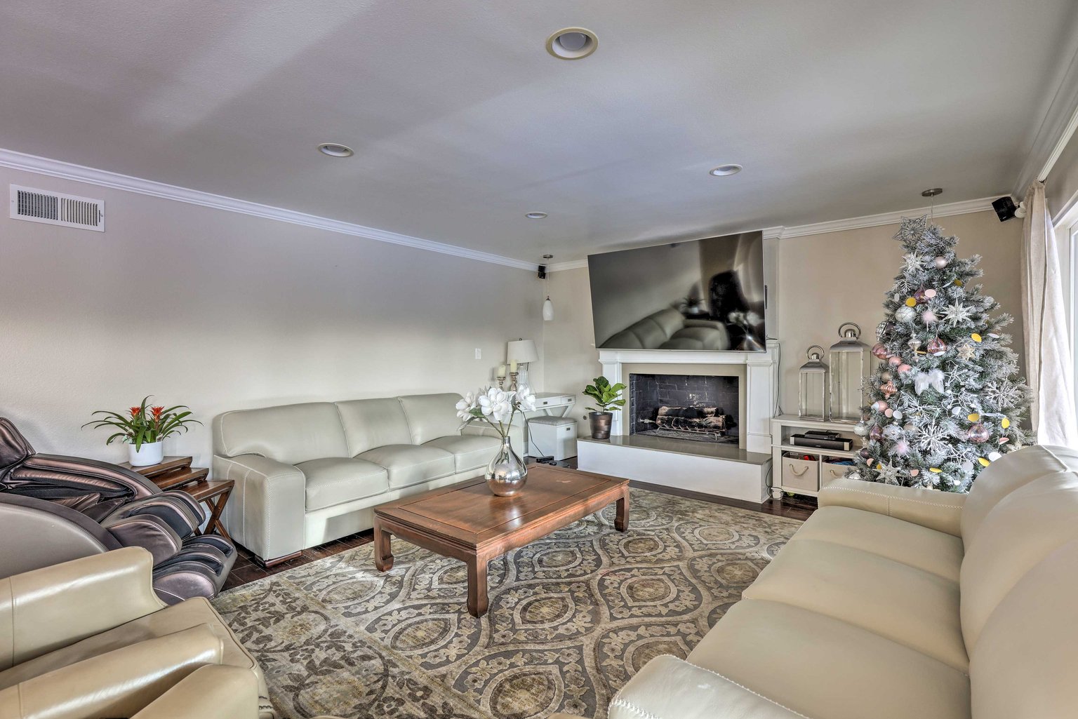 Whittier Vacation Rental