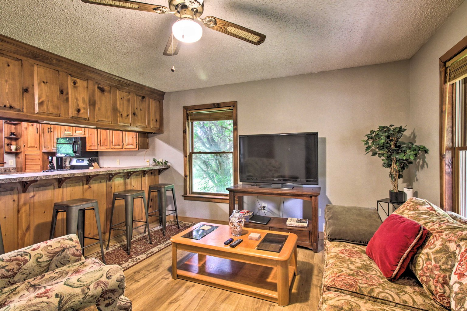 Weyers Cave Vacation Rental