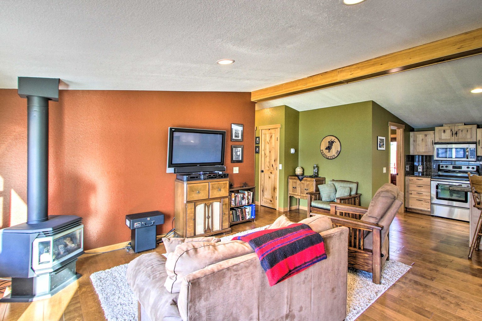 Eatonville Vacation Rental