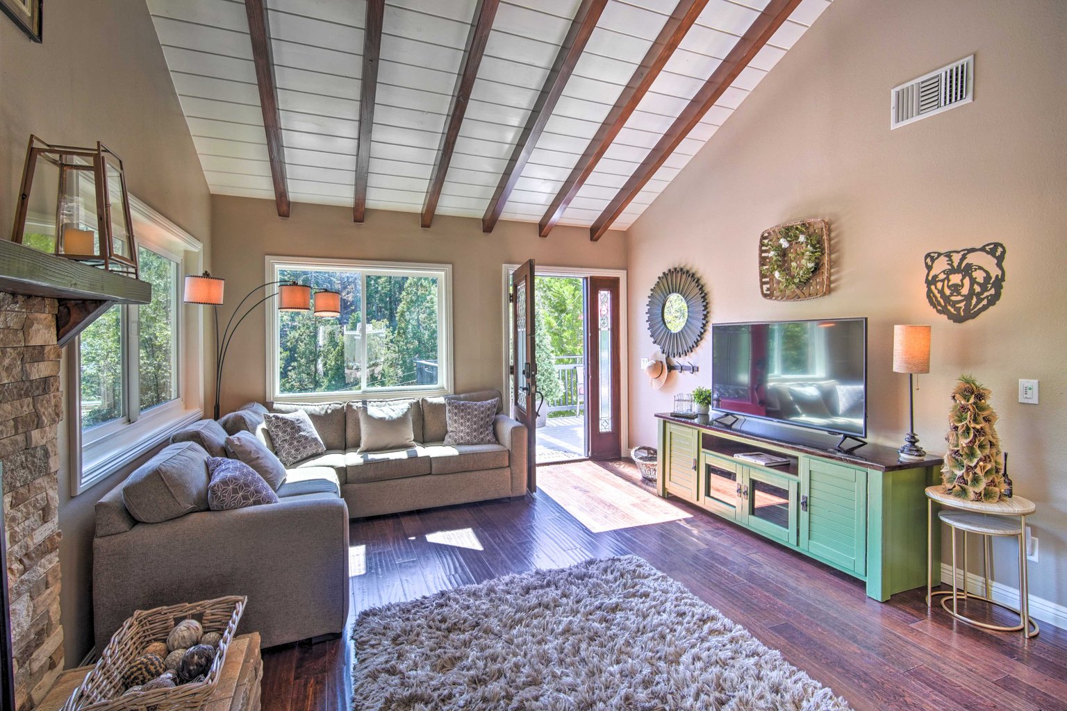 Twin Peaks Vacation Rental