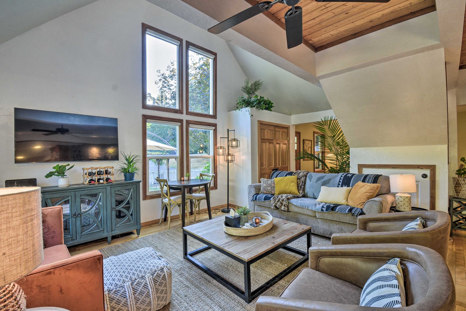 Home Vacation Rental