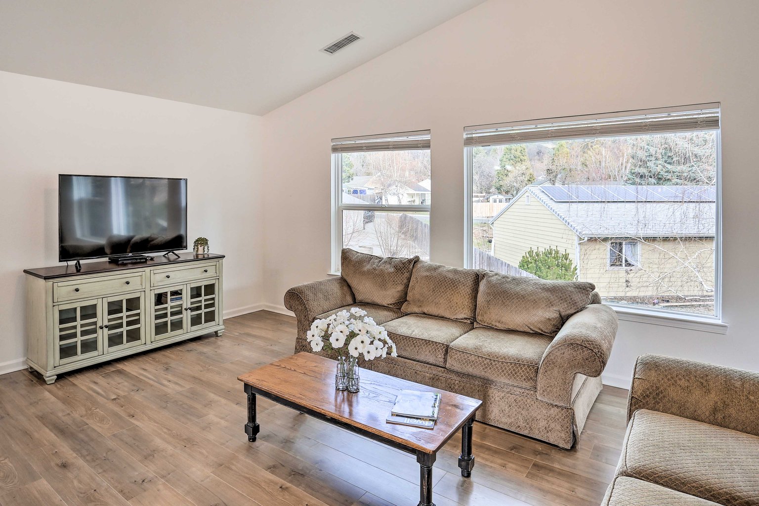 Mount Shasta Vacation Rental