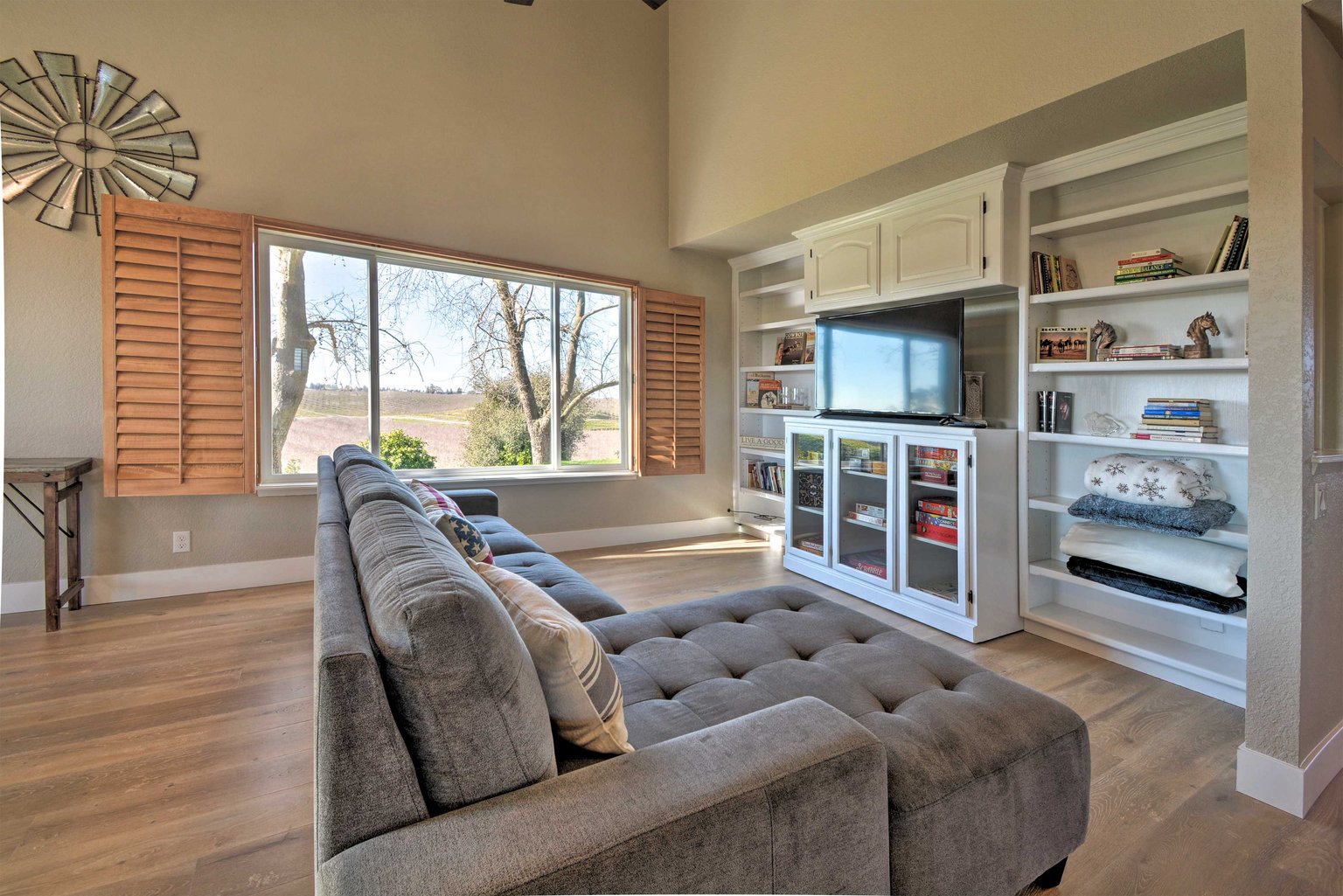 Oakdale Vacation Rental