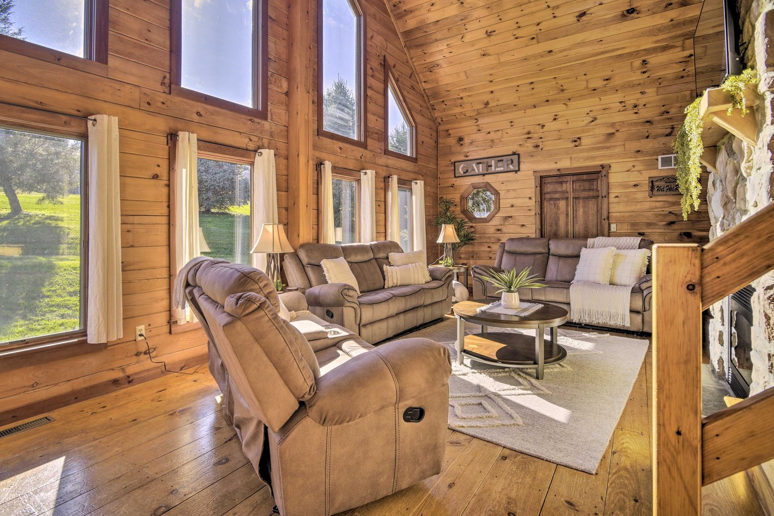 Mount Joy Vacation Rental