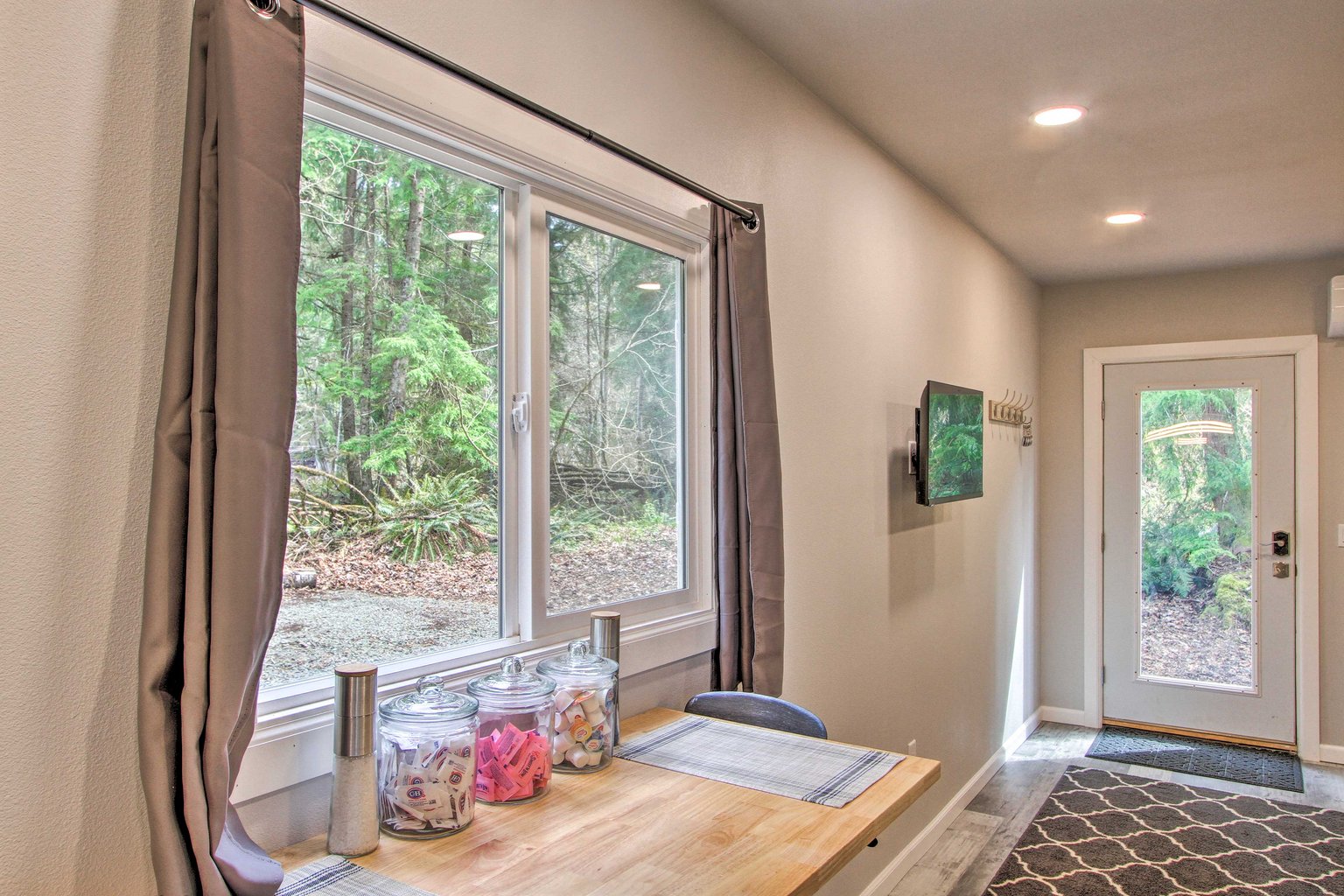 Carbonado Vacation Rental