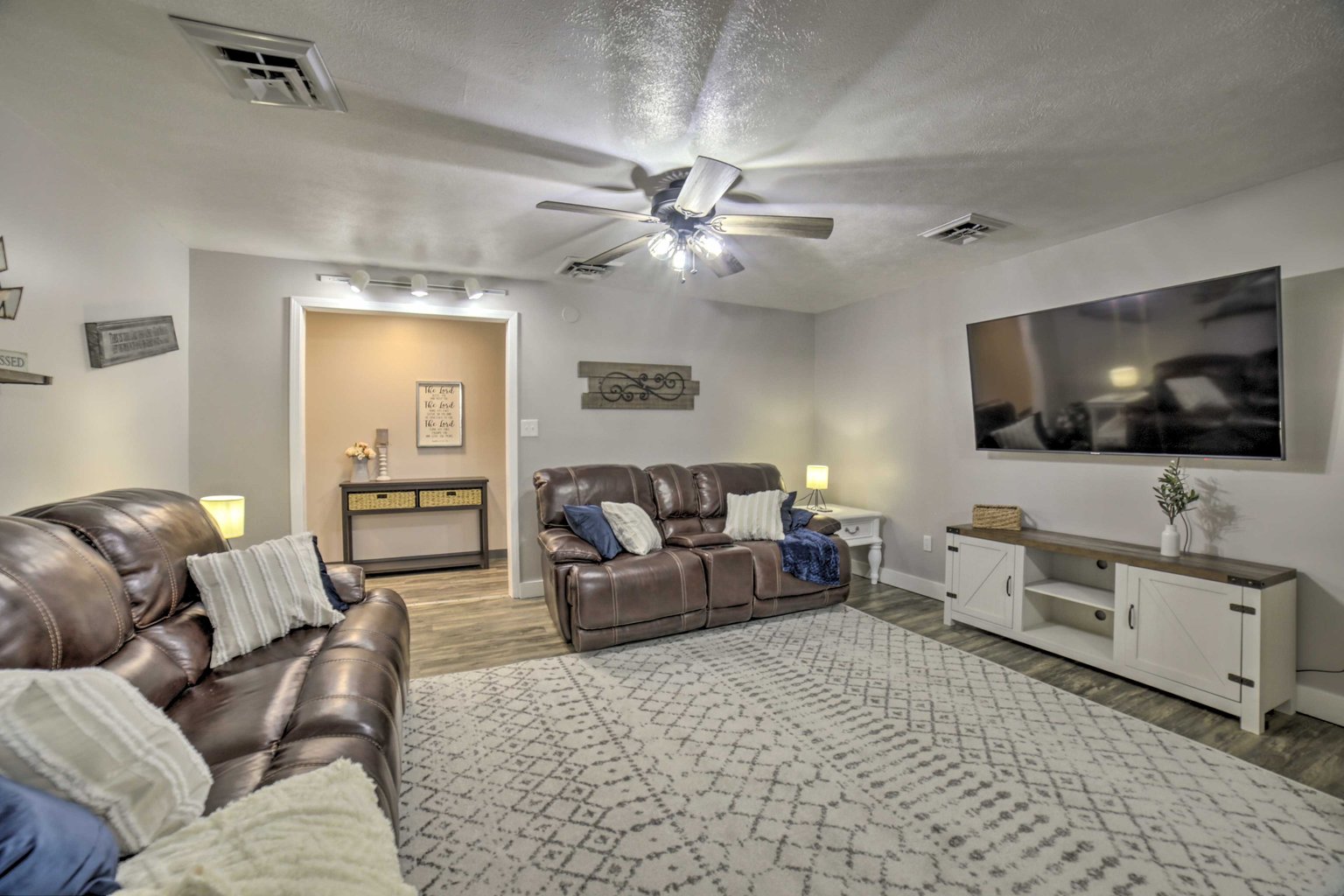 Beaver Falls Vacation Rental