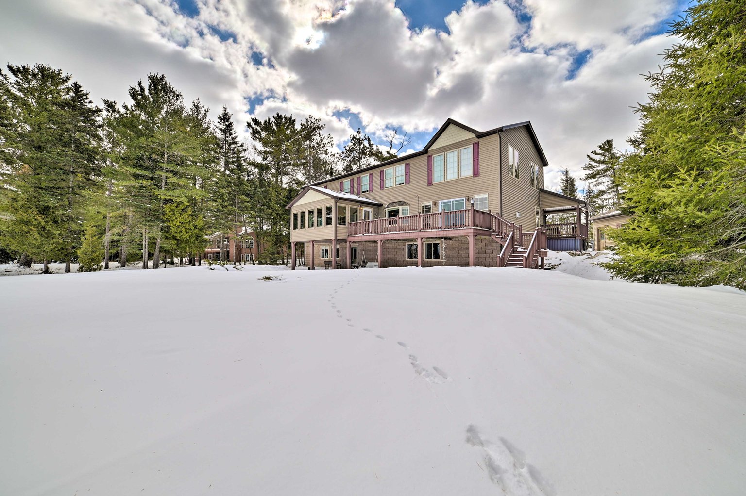 Rogers City Vacation Rental