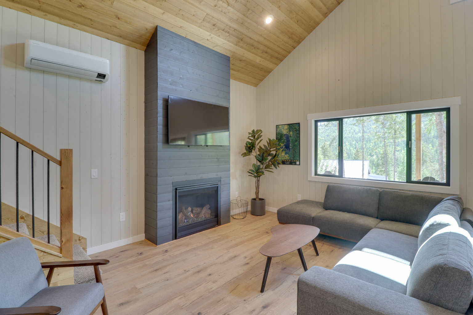 Lakeside Vacation Rental