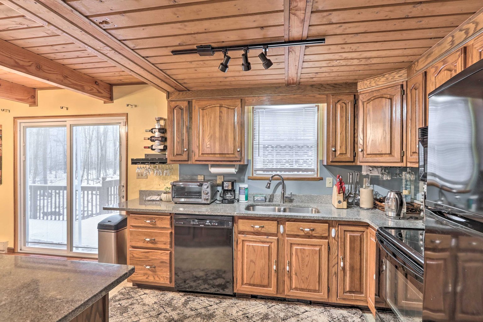 Henryville Vacation Rental