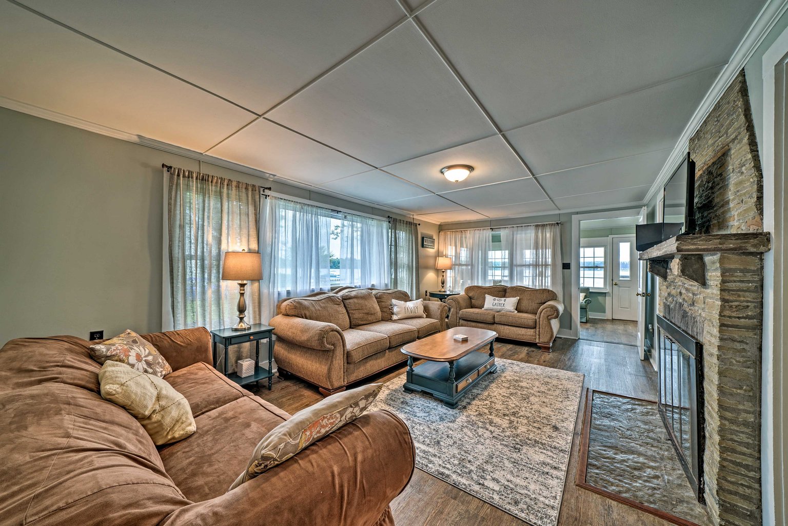 Edinboro Vacation Rental