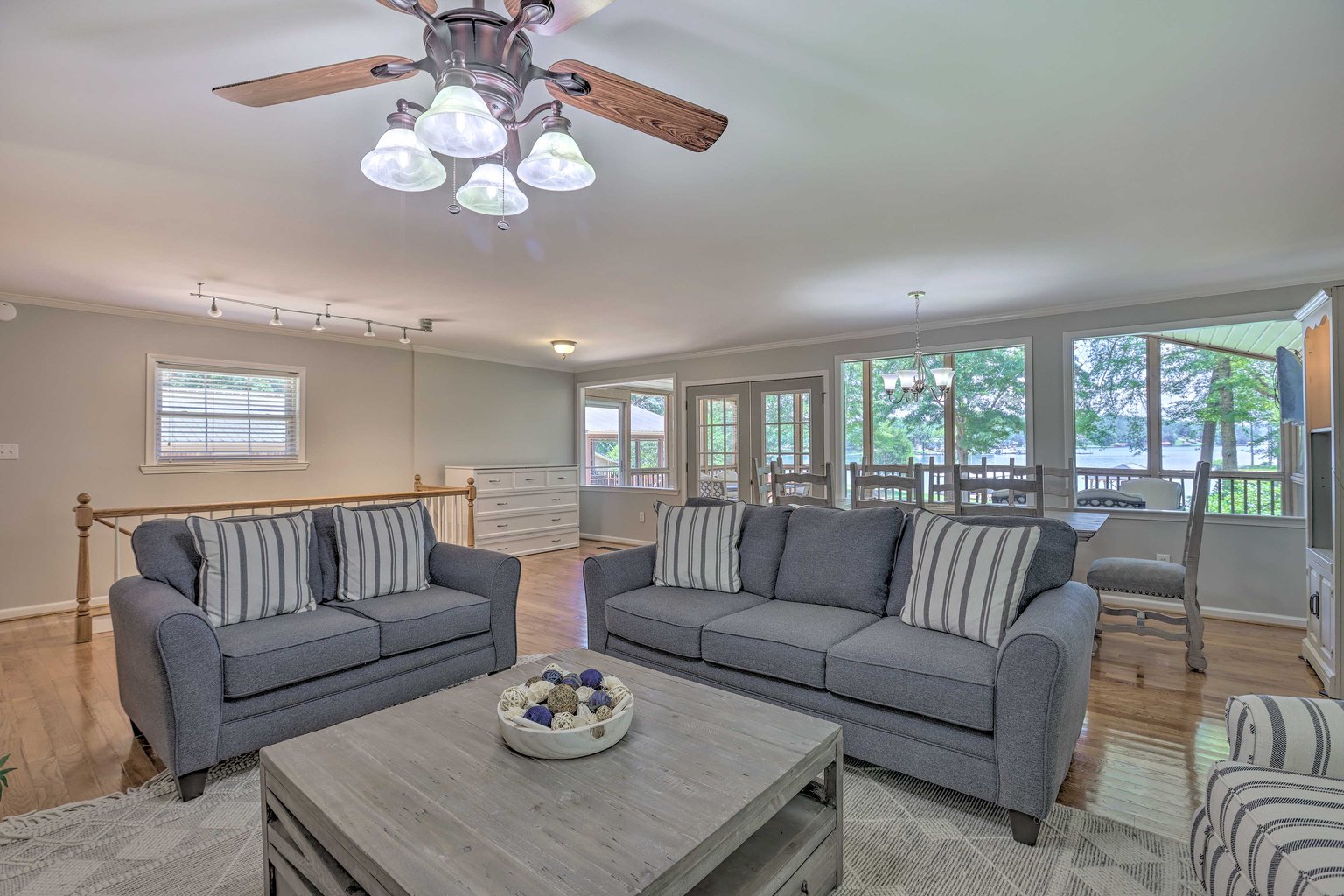 Vincent Vacation Rental