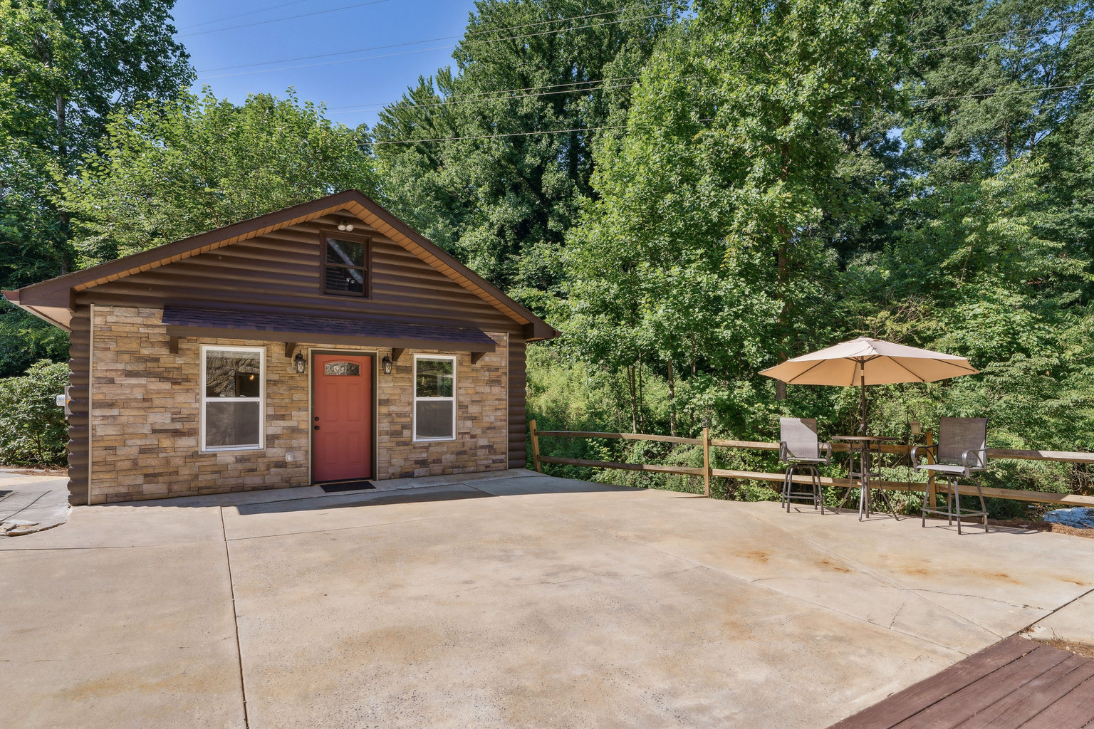 Hickory Vacation Rental