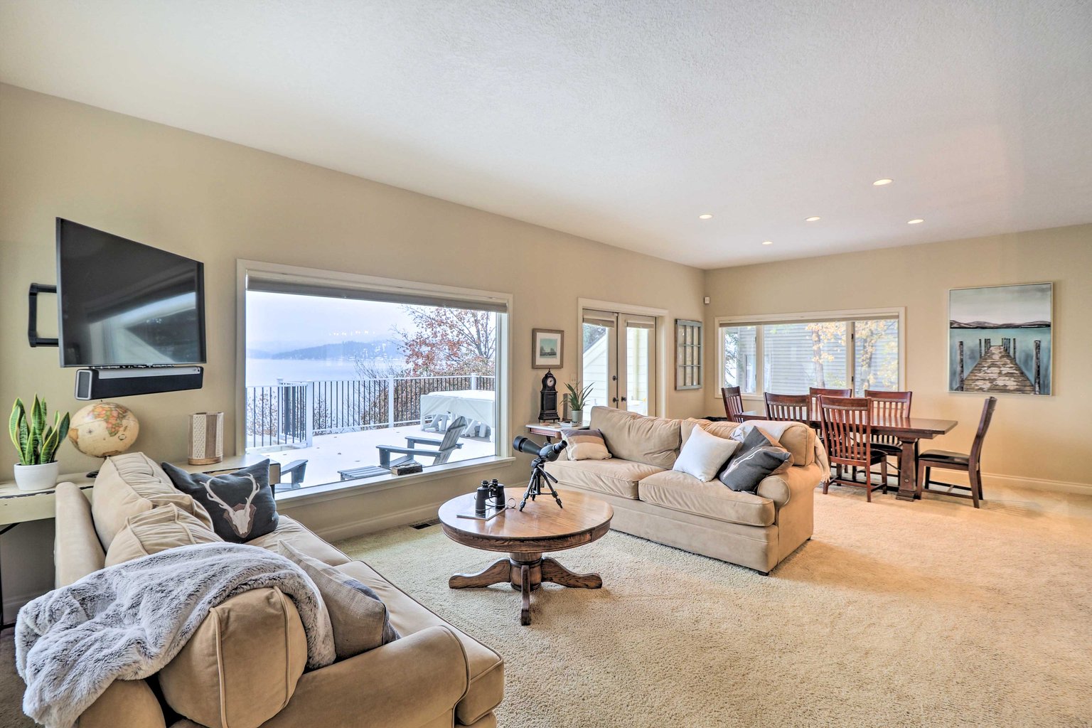 Lakeside Vacation Rental
